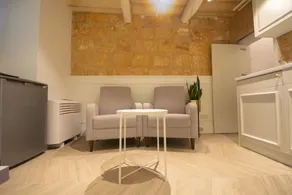 St Frederick Duplex Apartment - Image 4