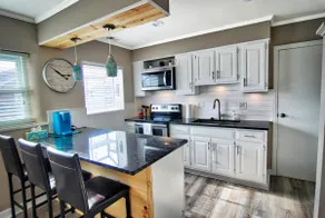 ❤️ Waddle Inn ❤️ Luxury Cottage on Tecumseh Island - Image 5