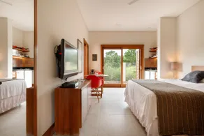 Beautiful suite near the beach - Image 5
