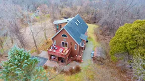 Lake Community House - Image 2