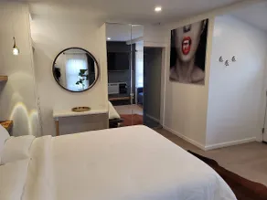 Cozy Exotic Studio Retreat - Image 2