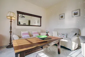 Townhouse on the beachfront - Image 3