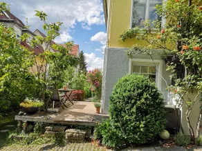 Garden apartment in Art Nouveau villa - Image 4