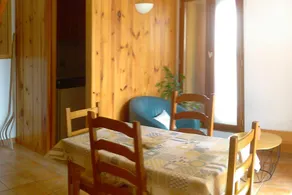 Aubrac Apartment / Gîte de Catusse - Image 3