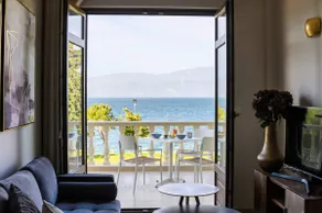 Villa Filoxenia - by the sea - up to 12 guests - Image 2