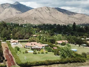 Beautiful cabin, swimming pool, vacation and wine tour - Image 4