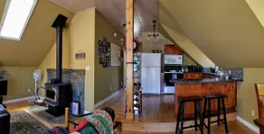 Stunning Waterfront Guest cottage - Image 3