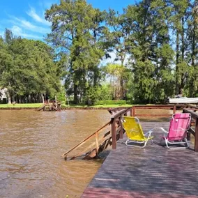 Charming island house with a river view - Image 2