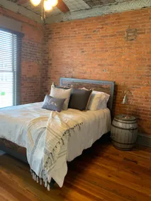 NEW “Bourbon on the Square” Downtown Rustic Loft - Image 5
