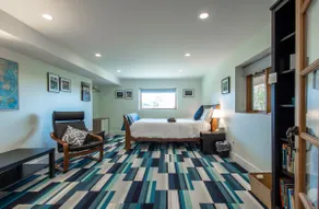 Peaceful West Seattle Retreat - Self-contained - Image 2