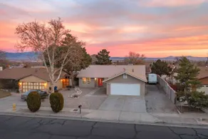 Cozy 3 bedroom with NM sunset 🏔 views! - Image 3