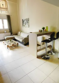 Spacious Loft 10' to the beach and the city center - Image 3
