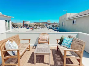 The Green Room - Beach House, Newport Beach - Image 3