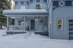 Entire 4 Bedroom Home Right on trails - Sauna & Private Hot Tub! - Image 2