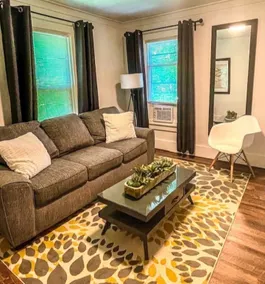 Spacious Profesionals retreat. 2br w/ac - Image 4