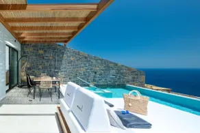 Villa Hellena, Stunning sea views & infinity pool! - Image 4