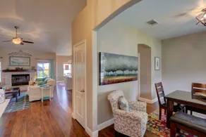 Peaceful Luxury in Elegant Northeast Fresno - Image 5