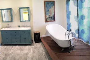 Whimsical Lakefront Home W/ dock & game room - Image 2
