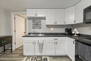 Tiny House Jewel in Brockport! - Image 5