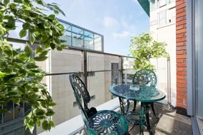 Upscale Relaxing Apartment in Inner City Center - Image 5