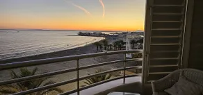 First-line apartment in downtown Santa Pola - Image 4