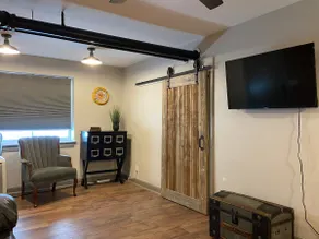 Cozy Garden Apt - Loft Vibes! - Image 5