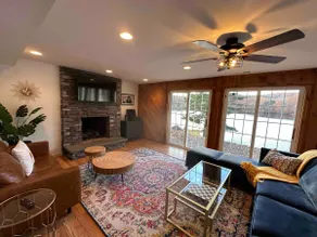 Lakefront Summer Oasis - kayak, fish and get cozy! - Image 5