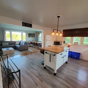 Waterfront Cottage on Gooderham Lake - Image 3