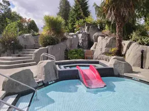 Pacific Shores Resort & Spa - Image 4