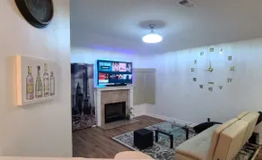 Entire residential home · 3 bedrooms - Image 5