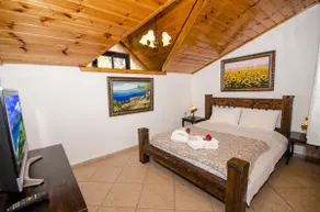 Dreams Suite - PninaBaGolan - Image 2
