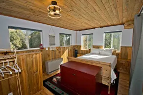 Beautiful unique house with a taste of wilderness - Image 4