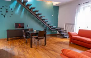 Residence with terrace in Piazza San Secondo – Wi-Fi, A/C - Image 5