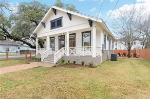 Fully Remodeled House Steps from Magnolia/Baylor - Image 2
