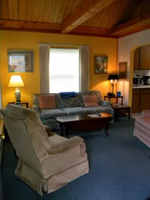 Quaint Ballard Bungalow - Image 3