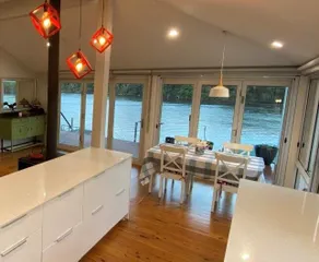 Songs on Milson: Eco Retreat with Stunning Views - Image 2