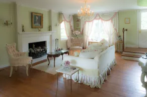 ”Enchanting Cottage” near Little Washington, VA - Image 5