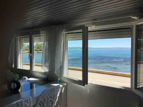 ”La Libellule” House Waterfront - Image 3