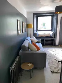Central townhouse. Great location with parking - Image 3