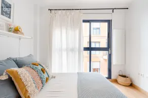 Explore Málaga from a Modern Apartment - Image 3