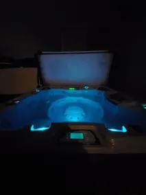 Cozy Suite: Hot Tub, EVCharger, 65” OLED, Best Bed - Image 2