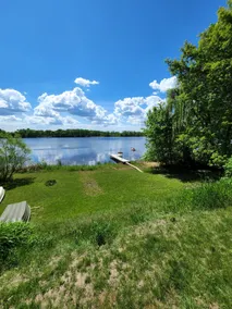 Cozy Cabin lake front - Image 4