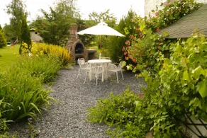 Beautiful and Authentic Cottage - Image 4