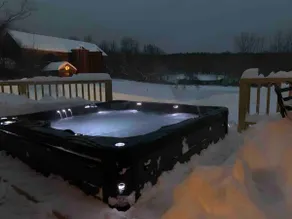 Windham Farmhouse Escape w/hot tub - Image 2