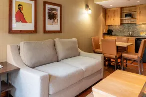 Rockies Room with Access to Grotto Hot Pools! - Image 4