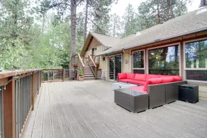 ☆ Quiet Forest Retreat | 10min from Old Mill ☆ - Image 5
