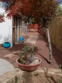 AZ Ranch House, in der Nähe von UofA & Banner Hosp / Midtown - Image 3