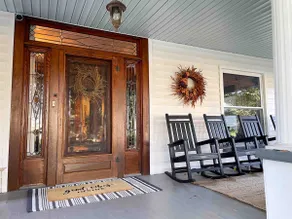 Charming 4 Bedroom Downtown Classic - Image 5