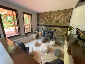 Creek End Chalet - Modern Rustic 5 bedroom home. - Image 4