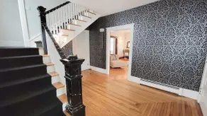 4 Bedrooms Historic Home w. Hot Tub in Downtown - Image 4